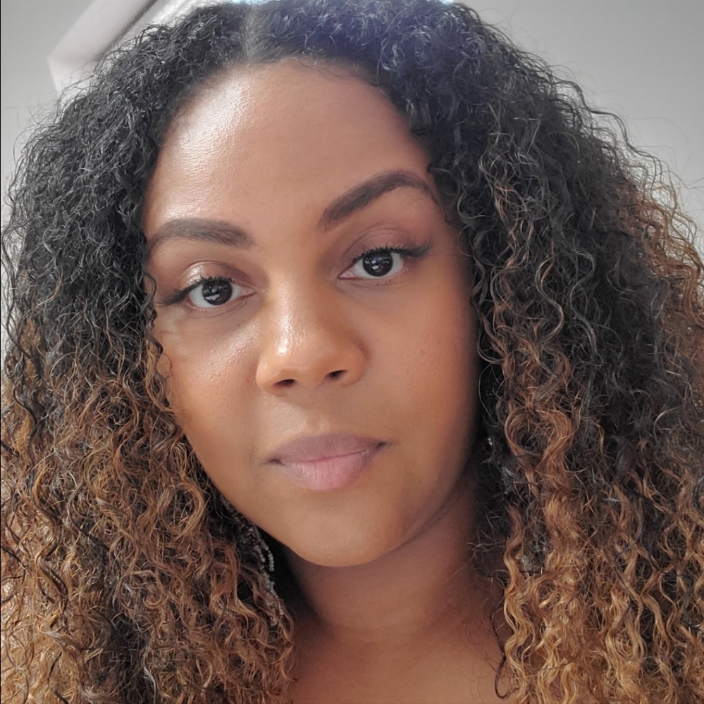 Meet your Posher, Kanita